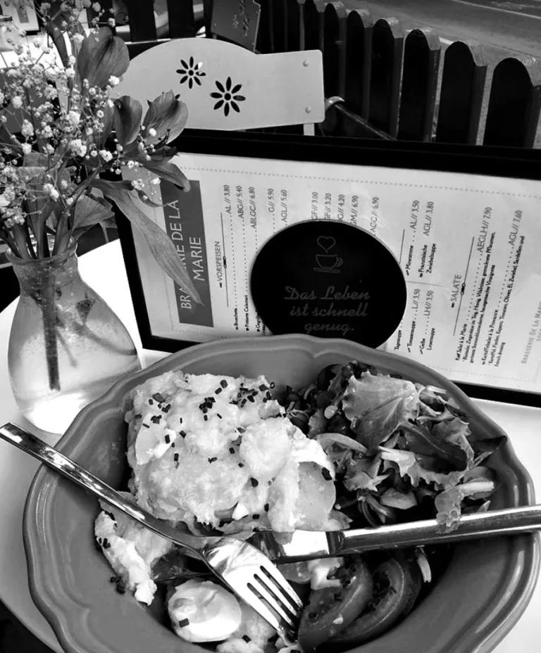 Service at the brasserie